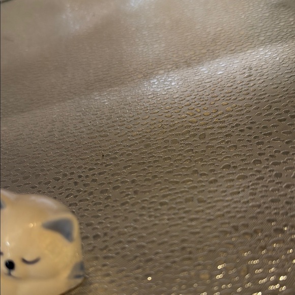 Delft Ceramic Cat Figurine with Blue Floral Design - Picture 5 of 7